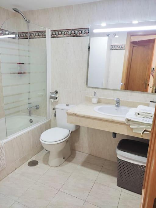 Apartamento Renovado En El Centro De Benalmádena Esterno foto