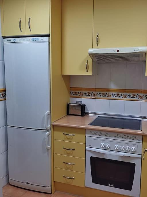 Apartamento Renovado En El Centro De Benalmádena Esterno foto